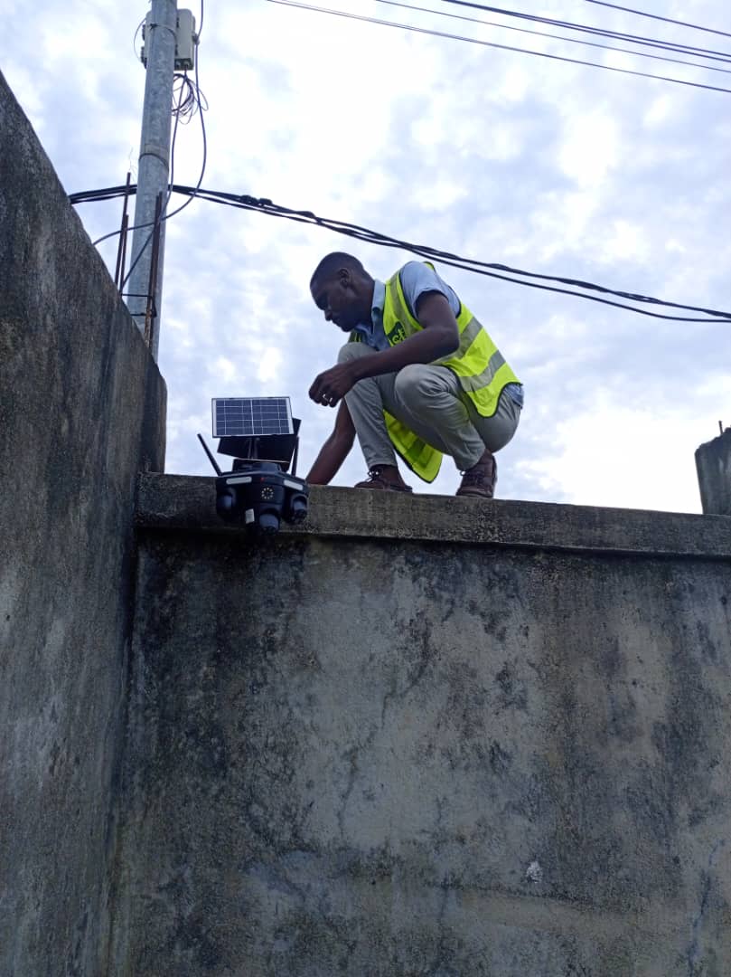 Surveillance d'un entrepôt industriel